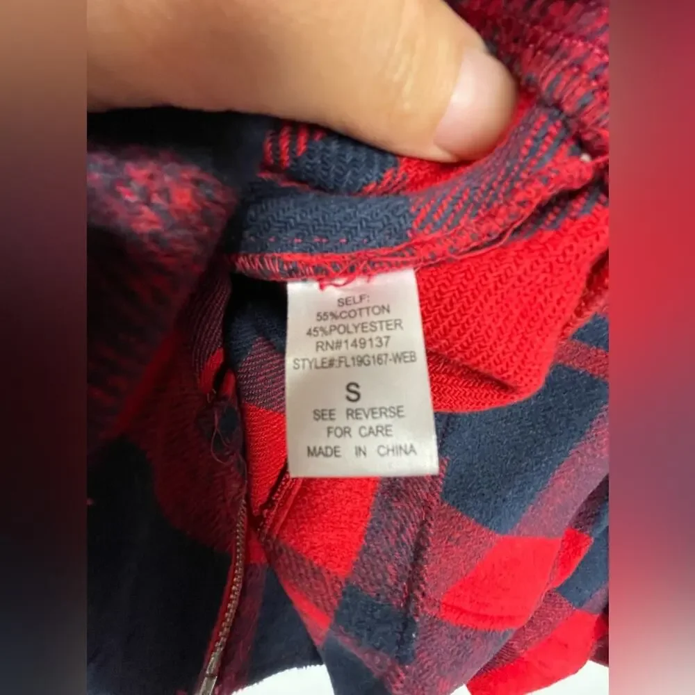 FavLux Fleece Jacket Womens Small Red‎ Blue Plaid Waist Length Shacket Full Zip
